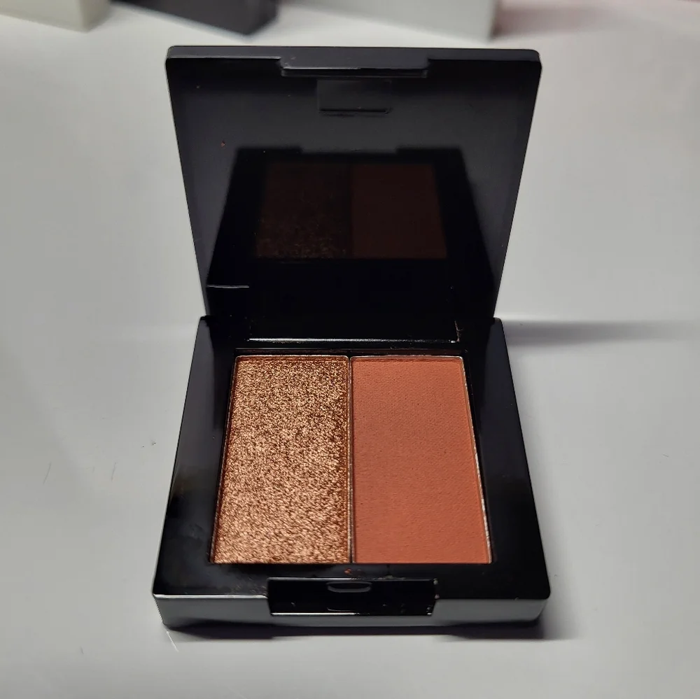 Eye Shadow Bundle - Picture 8 of 11